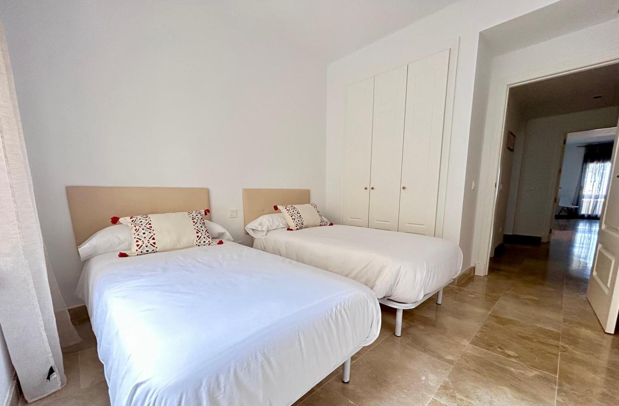 Duquesa Village Property Manilva Dış mekan fotoğraf