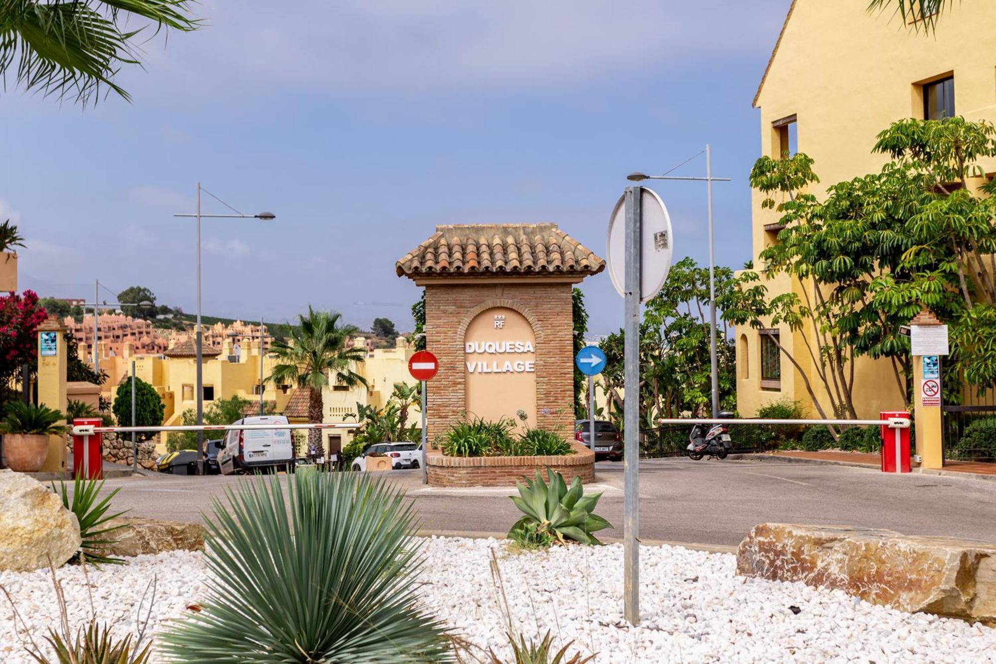 Duquesa Village Property Manilva Dış mekan fotoğraf